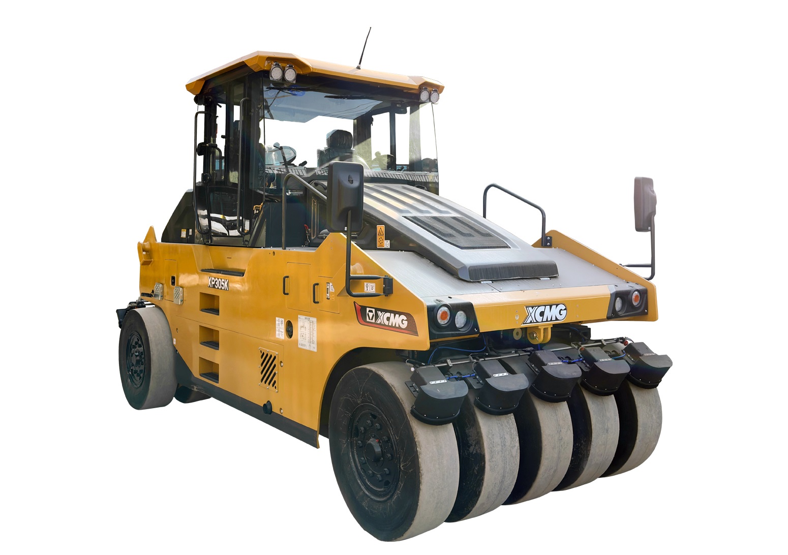 XP305KIV 胶轮压路机